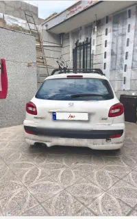 پژو 206 مدل 1392