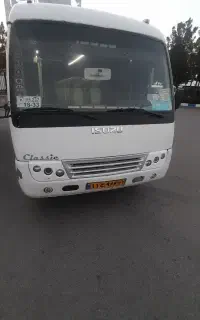 مینی بوس ایسوزو آماده سرویس دهی به شرکتها