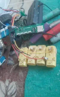 فروشی تعدادی وسایل الکترونیکی