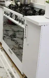 یک عدد گازز فروشی