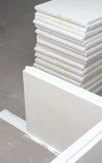 دیوار گچی و سنگ آنتیک دیوار آماده و تخریب