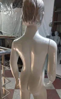مانکن بچگانه