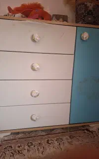 کمد و درآورد کودک