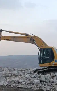 بیل مکاینیکی خط۶ ۲۰۰ با پیکور