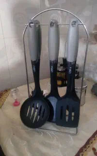 سرویی کفگیروملاقه نچسب سالم نو