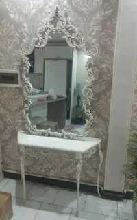 آینه و کنسول