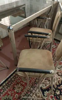 فروش میز ناهارخوری ۴ نفره فلزی و مستحکم