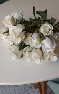 گل رز سفید باکیفیت