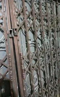 درب حفاظ آپارتمانی