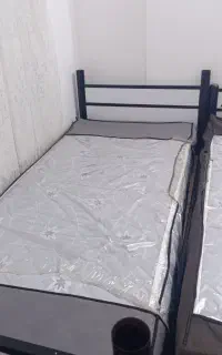 دو عدد تخت یکنفره