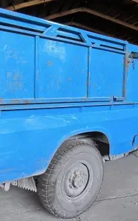 نیسان وانت مدل ۸۳