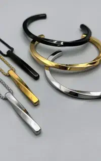 ست گردنبندوبنگل پیچ خورده