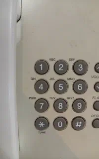 خط تلفن ثابت