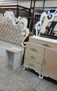 سرویس تخت دونفره میز آرایش پایتختی کف تختی