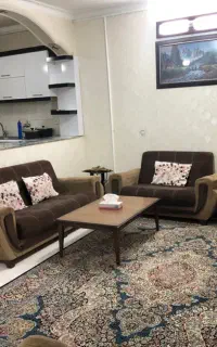 منزل تمیز حیاط دار