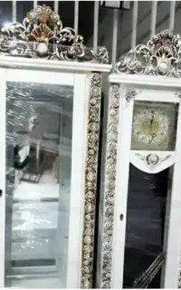 بوفه و ساعت