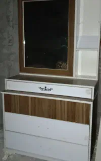 تخت و کمد