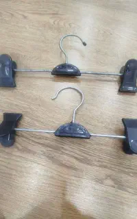 چوب لباسی بلوز و شلوار