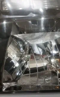 چراغ دنا+ پلاس سمت راست