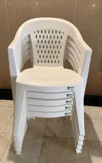 صندلی پلاستیکی