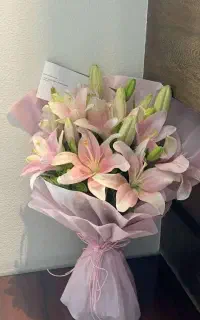 دسته گل لیلیوم اوریانتال