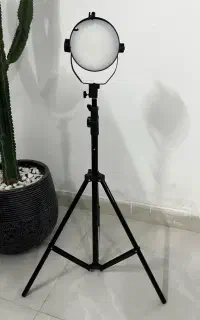 ۳ پایه همراه نور