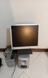 مانیتور ۱۷ و اسپیکر