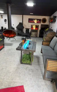 همکار خانم جهت دیجیتال مارکتینگ