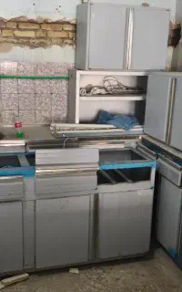درب و پنجره و کابینت