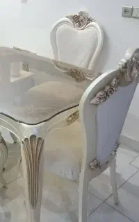 میز ناهار خوری کاملا نو و تمیز