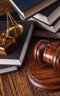 وکیل پایه یک دادگستری - قاضی بازنشسته دادگستری