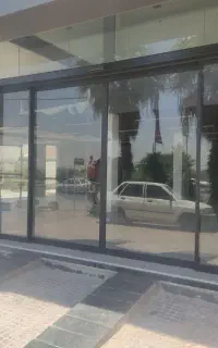 نصب شیشه سکوریت و درب برقی
