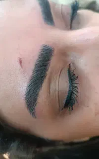 مدل جهت تکمیل آلبوم
