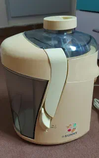 آبمیوه گیری مخزن دار سانی sunny