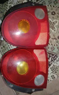 چراغ عقب ام وی ام ۱۱۰