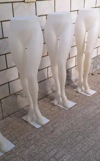 مانکن پا زنانه، پلاستیک سفید