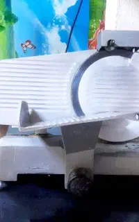 دستگاه کالباس بر