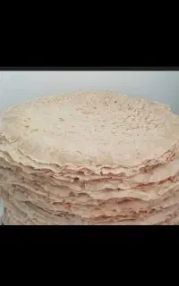 فروش نان محلی