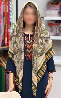 روسری ابریشمی سایز ۱۴۰ پایمرد