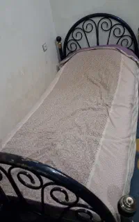 دوعددتخت و میز آرایشی