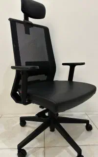 صندلی چرخ‌دار اداری