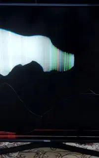 تلوزیون سامسونگ پنل شکسته