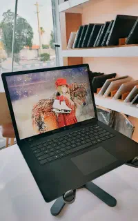 سرفیس لپتاپ۳، پردازندهi7 نسل 10، رم 16، حافظه256