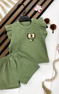 لباس بچگانه