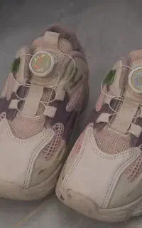 فروش کفش اسپورت دخترانه