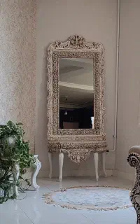آیینه و کنسول