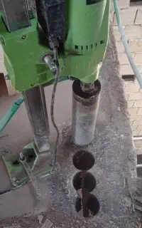 کرگیر ی وسوراخ  هوا تازه  کاشت میلگرد پیکور کاری