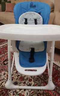 صندلی غذاخوری نوزاد zooye