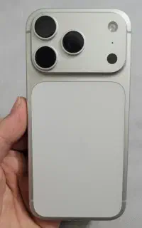 آیفون ۱۷ پرو.  Iphone 17 pro