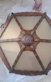 لوستر چوبی شرکتی